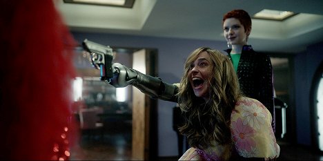 Fiona Dourif, Lachlan Watson - Chucky - Krimiparty - Filmfotos