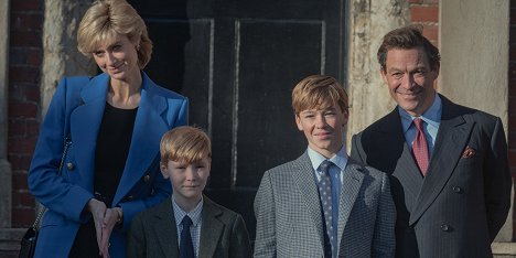 Elizabeth Debicki, Will Powell, Senan West, Dominic West - The Crown - No Woman's Land - Photos