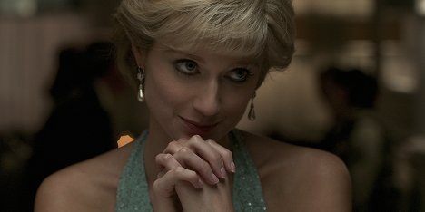 Elizabeth Debicki - The Crown - Decommissioned - Photos