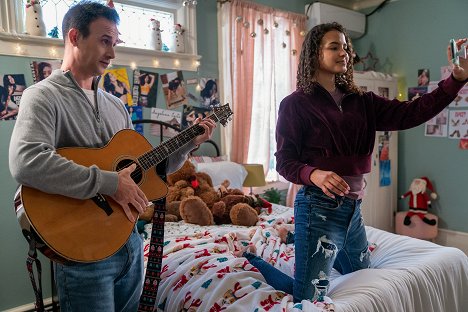 Freddie Prinze Jr., Deja Monique Cruz - Karácsony veled - Filmfotók