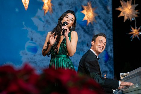 Aimee Garcia, Freddie Prinze Jr. - Karácsony veled - Filmfotók