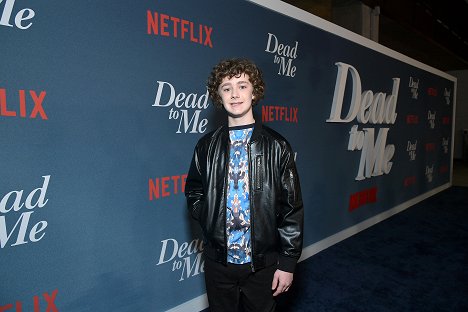 Los Angeles Premiere Of Netflix's 'Dead To Me' Season 3 held at the Netflix Tudum Theater on November 15, 2022 in Hollywood, Los Angeles, California, United States - Luke Roessler - Muertos para mí - Season 3 - Eventos