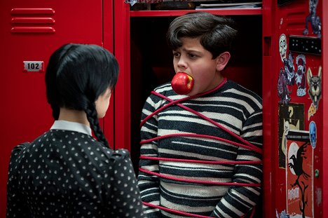 Isaac Ordonez - Wednesday - Mittwochskind trägt großes Leid - Filmfotos