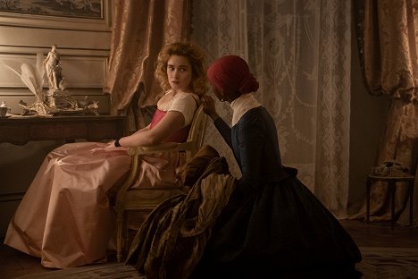 Alice Englert - Dangerous Liaisons - Conquer or Die - Filmfotos