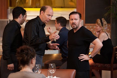 Dan Bakkedahl, Ricky Gervais - Curb Your Enthusiasm - The Hero - Photos