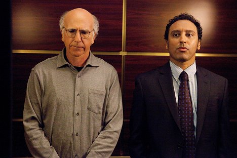 Larry David, Aasif Mandvi - Félig üres - Larry vs. Michael J. Fox - Filmfotók