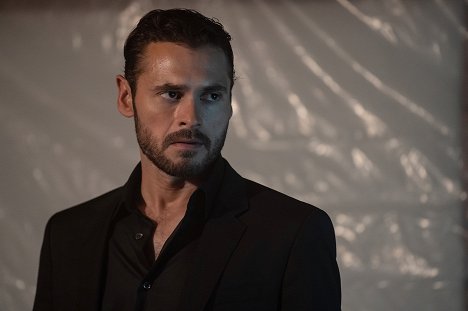 Adan Canto - The Cleaning Lady - Truth or Consequences - Photos
