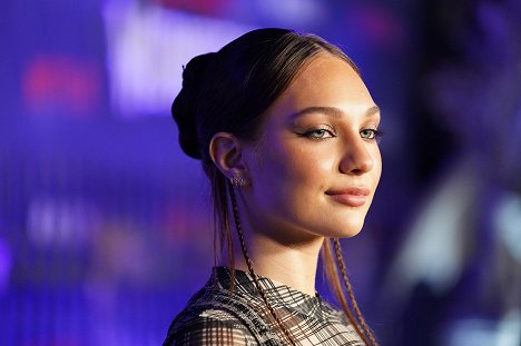 World premiere of Netflix's "Wednesday" on November 16, 2022 at Hollywood Legion Theatre in Los Angeles, California - Maddie Ziegler - Wednesday - Z akcií