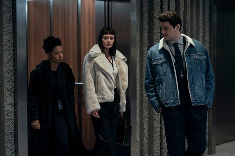 Angel Parker, Laura Haddock, Noah Centineo - The Recruit - I.C.I.N.C. - Photos