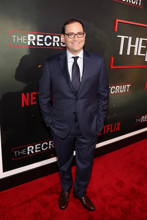 Netflix's The Recruit Los Angeles Premiere at The Grove AMC on December 08, 2022 in Los Angeles, California - Adam Ciralsky - The Recruit - Tapahtumista