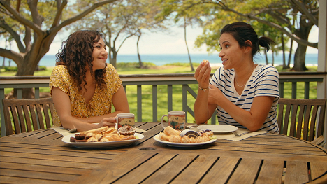 Sarah Ashley Rodriguez, Tiffany Smith - Aloha with Love - De la película