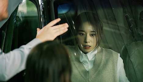 Ji-yeon Park - Gangnam Zombie - De la película