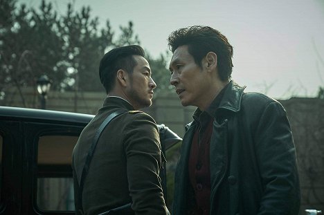 Hae-soo Park, Kyung-gu Sol - Phantom - De la película