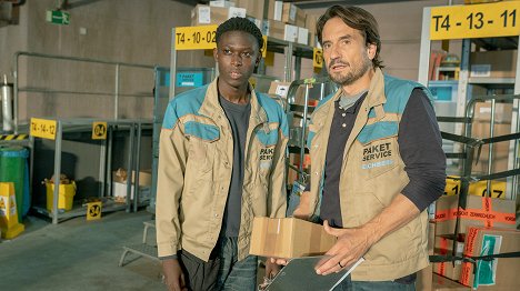 Stephen Owusu-Sekyere, Oliver Mommsen - 2 unter Millionen - Filmfotók