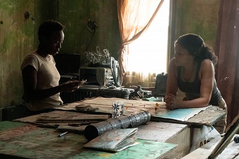 Natasha Mumba, Merle Dandridge - The Last of Us - Cuando te pierdas en la oscuridad - De la película
