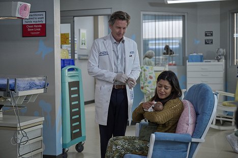 Andrew McCarthy, Aneesha Joshi - The Resident - It Won't Be Like This for Long - De filmes