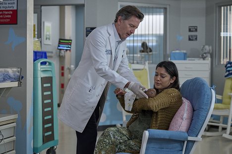 Andrew McCarthy, Aneesha Joshi - The Resident - It Won't Be Like This for Long - Do filme