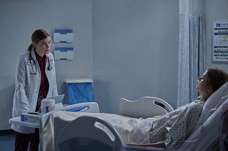 Kaley Ronayne, June Schreiner - The Resident - It Won't Be Like This for Long - De la película