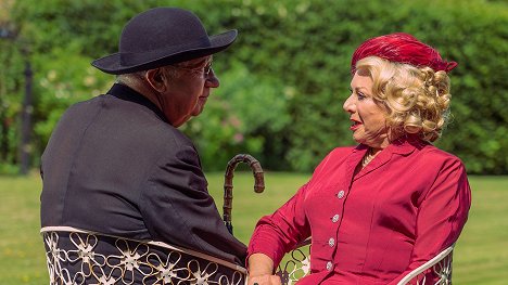 Mark Williams, Elaine Paige - Father Brown - The Gardeners of Eden - Photos