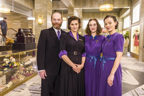 Adrian Jastraban, Lucie Štěpánková, Marta Dancingerová, Beáta Kaňoková - Zlatá labuť - Epizoda 1 - Tournage