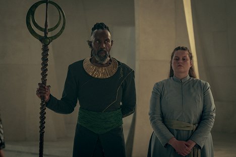 Lenny Henry - The Witcher: Blood Origin - Of Ballads, Brawlers, and Bloodied Blades - Van film