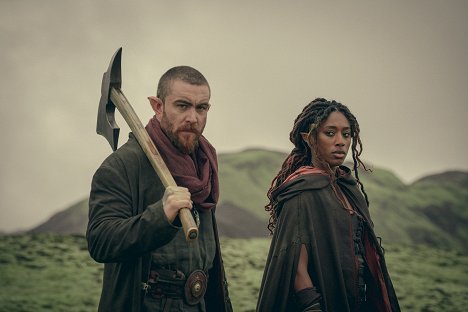 Laurence O'Fuarain, Sophia Brown - The Witcher: El origen de la sangre - De baladas, reyertas y espadas ensangrentadas - De la película