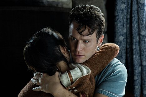 Jonathan Groff - Knock at the Cabin - Filmfotos