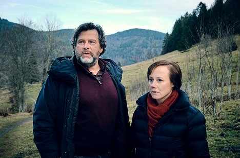 Hans-Jochen Wagner, Eva Löbau - Tatort - Unten im Tal - Filmfotos