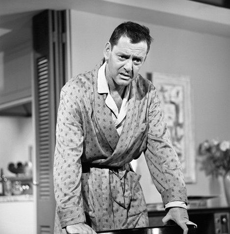 Tony Randall - The Alfred Hitchcock Hour - Hangover - Photos