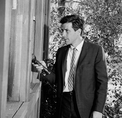 John Cassavetes - The Alfred Hitchcock Hour - Water's Edge - Photos