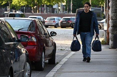 Yasin Boynuince - Kriminálka Hamburg: Jednotka špeciálnych operácií - Das Kind wird sterben - Z filmu