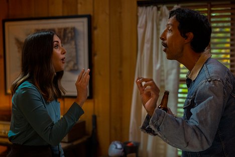 Alison Brie, Danny Pudi - Somebody I Used to Know - Photos