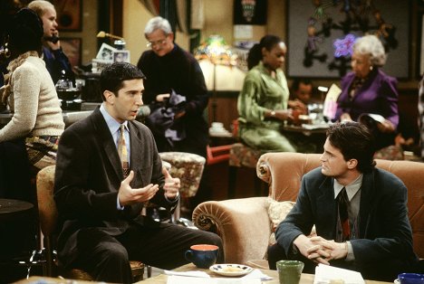 David Schwimmer, Matthew Perry - Friends - The One with Two Parts: Part 2 - Photos