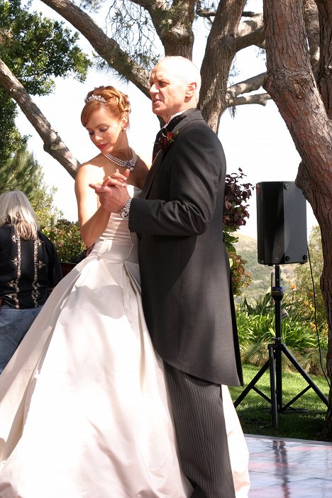 Melinda Clarke, Alan Dale - A narancsvidék - Az esküvő - Filmfotók