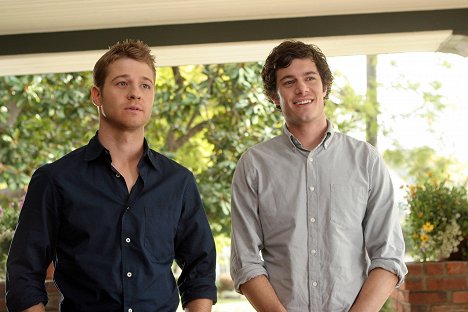 Ben McKenzie, Adam Brody - A narancsvidék - The End's Not Near, It's Here - Filmfotók