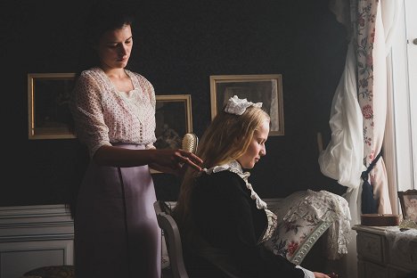 Radka Caldová, Dana Droppová - Szolgálólány - Filmfotók