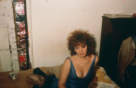 Nan Goldin - All the Beauty and the Bloodshed - Photos