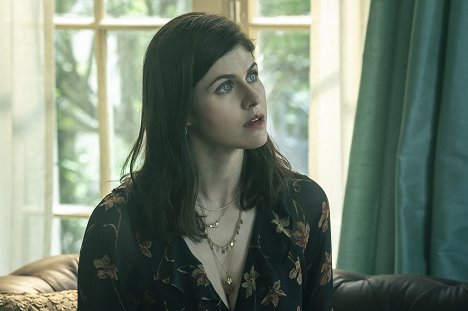 Alexandra Daddario - Mayfair Witches - Transference - Film