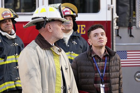 Mike O'Malley, Chris Perfetti - Abbott Elementary - Fire - Photos