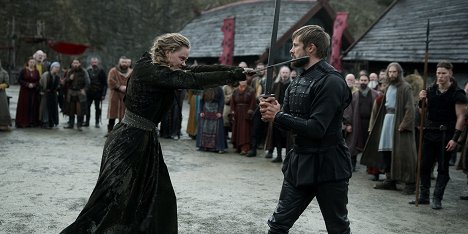 Frida Gustavsson, Bradley James - Vikingové: Valhalla - Krok do neznáma - Z filmu