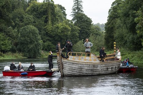 Sam Corlett, Leo Suter, Sofya Lebedeva, Taylor James - Vikings: Valhalla - Leap of Faith - Van de set