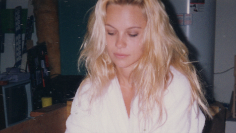 Pamela Anderson - Rakkaudella, Pamela - Kuvat elokuvasta
