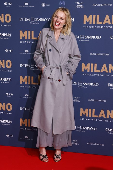 "Milano: The Inside Story Of Italian Fashion" Red Carpet Premiere - Eva Herzigová - Milano: The Inside Story of Italian Fashion - Eventos