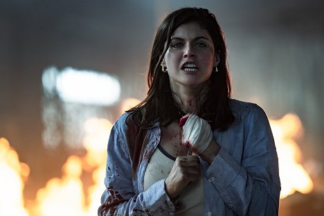 Alexandra Daddario - Mayfair Witches - Tessa - Photos