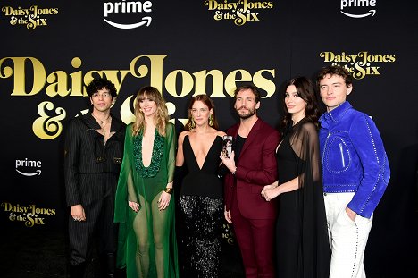 Daisy Jones & The Six Los Angeles Red Carpet Premiere and Screening at TCL Chinese Theatre on February 23, 2023 in Hollywood, California - Sebastian Chacon, Suki Waterhouse, Riley Keough, Sam Claflin, Camila Morrone, Josh Whitehouse - Daisy Jones & the Six - Z akcí