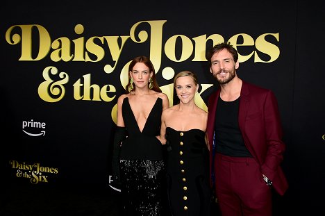 Daisy Jones & The Six Los Angeles Red Carpet Premiere and Screening at TCL Chinese Theatre on February 23, 2023 in Hollywood, California - Riley Keough, Reese Witherspoon, Sam Claflin - Daisy Jones & the Six - Veranstaltungen