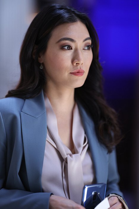 Catherine Haena Kim - The Company You Keep - A Sparkling Reputation - De la película