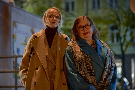 Jana Plodková, Zuzana Kronerová - Život pro samouky - Z filmu