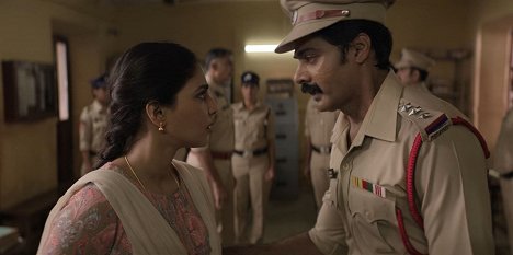 Aishwarya Lekshmi, Naveen Chandra - Ammu - De la película