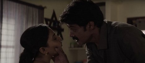 Aishwarya Lekshmi, Naveen Chandra - Ammu - Kuvat elokuvasta